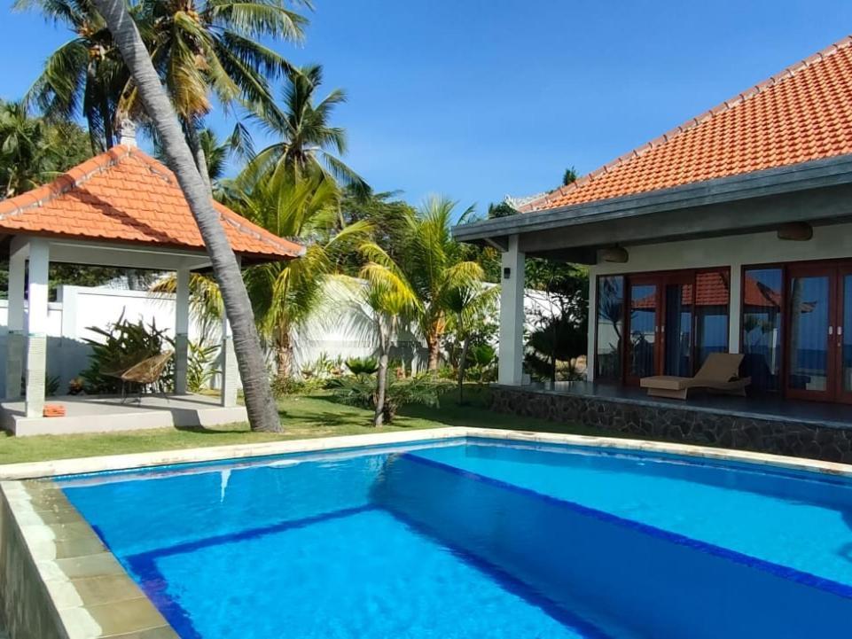 Coco Blu Villa 新加拉惹 外观 照片