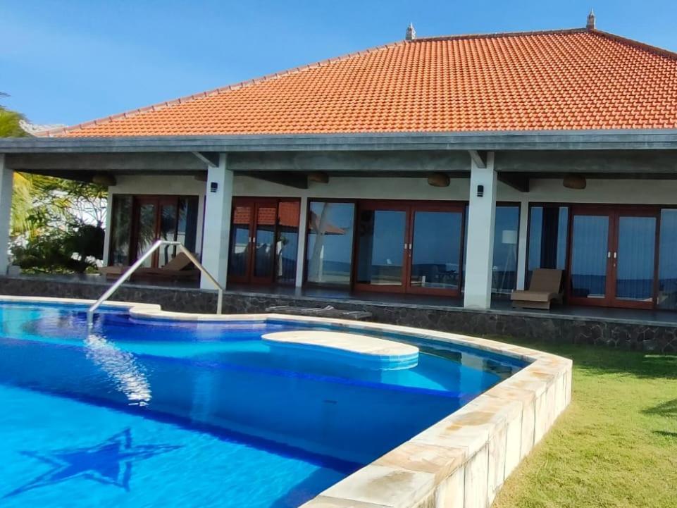 Coco Blu Villa 新加拉惹 外观 照片