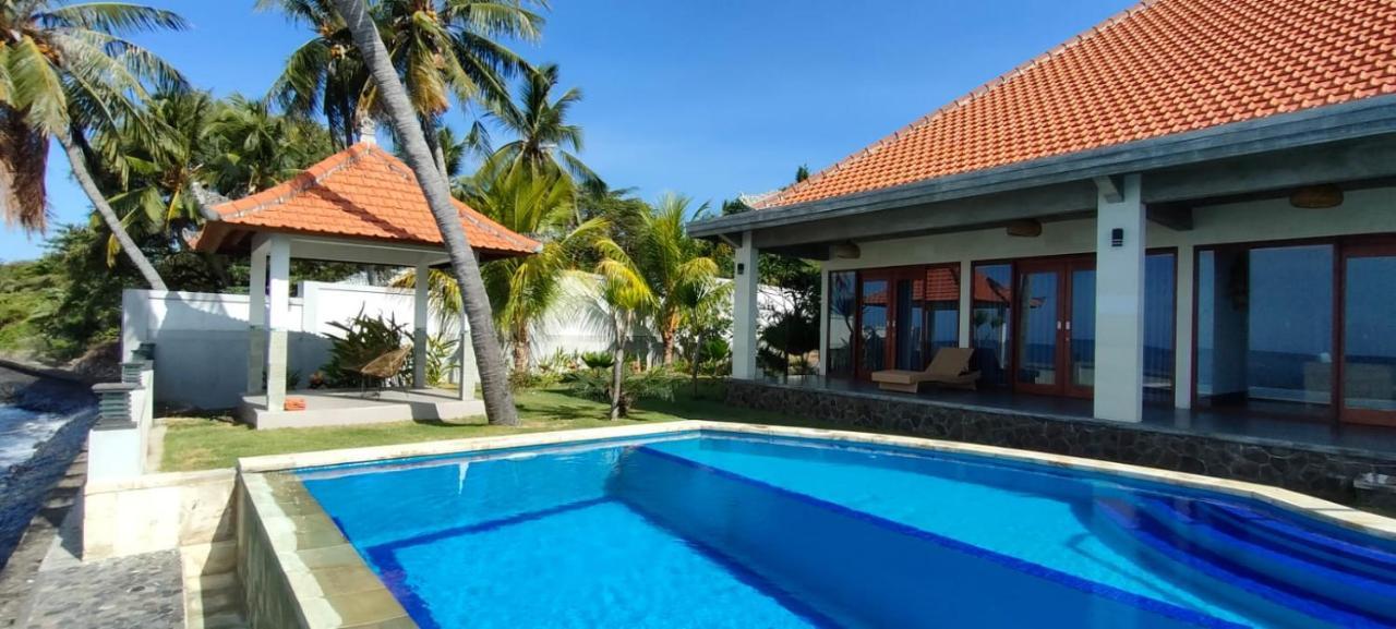 Coco Blu Villa 新加拉惹 外观 照片